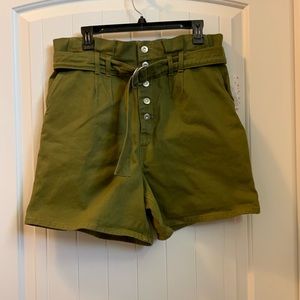 NWT Free People button fly shorts with paper bag waist, size 12